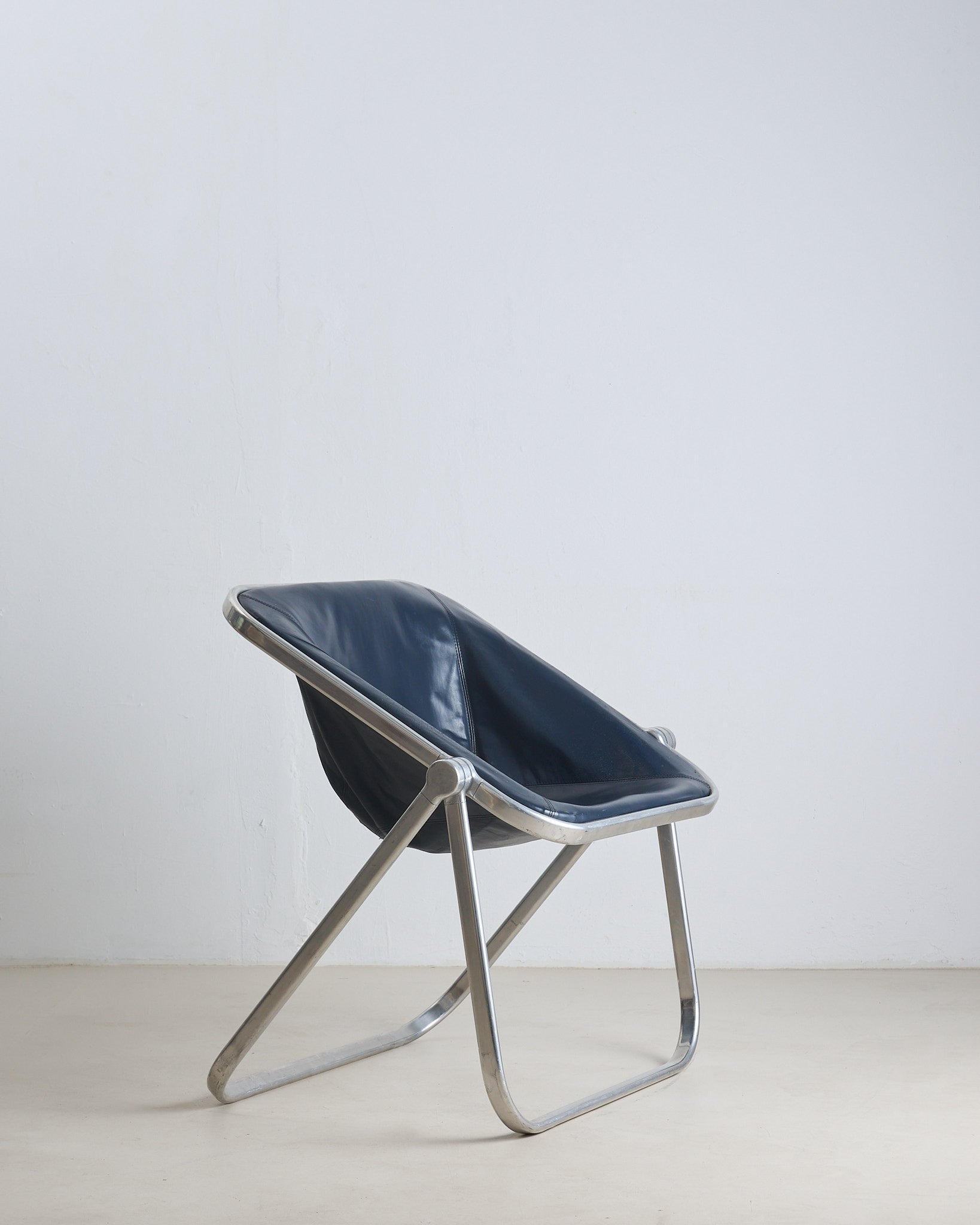 Plona Folding Chair By Giancarlo Piretti