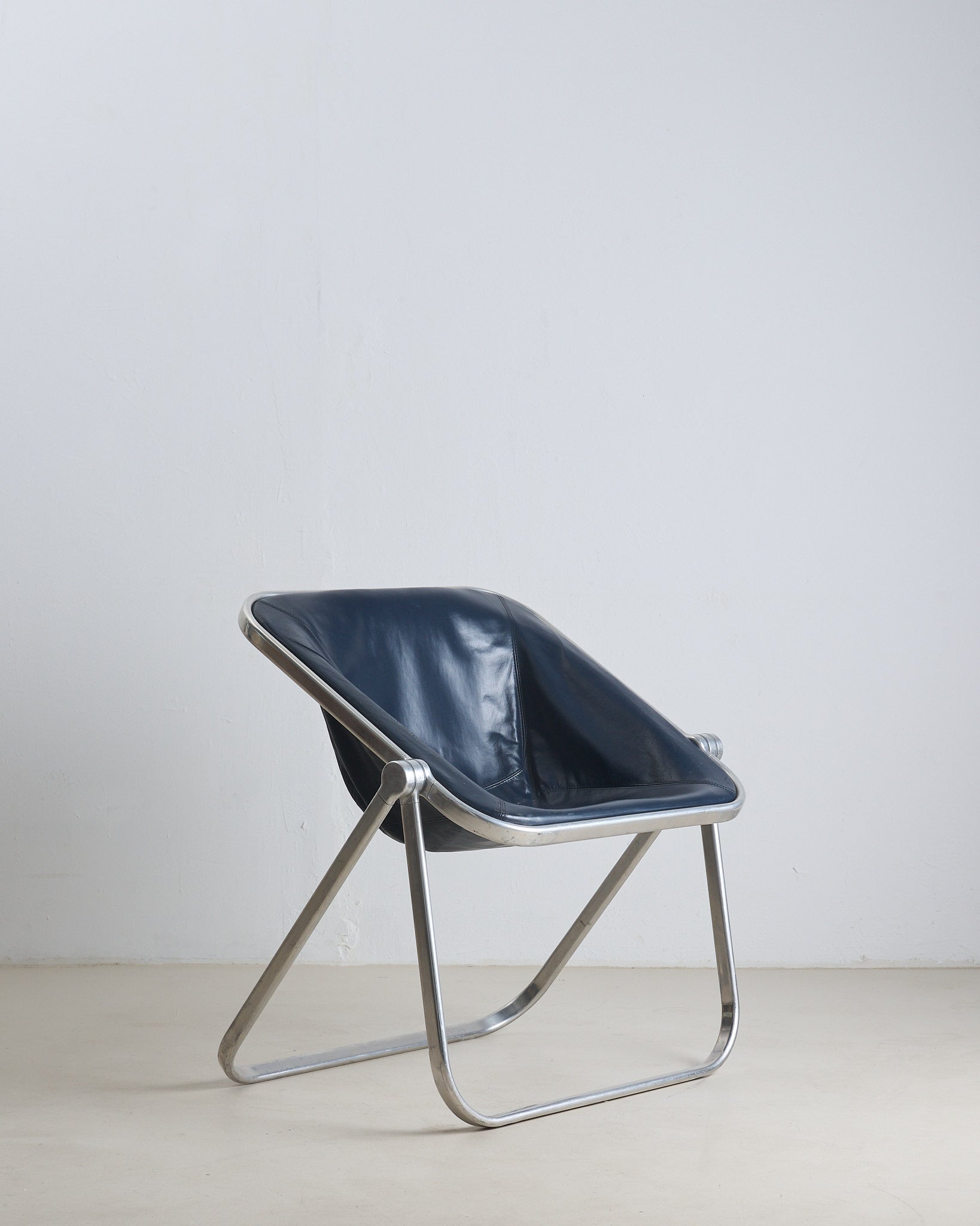 Plona Folding Chair By Giancarlo Piretti