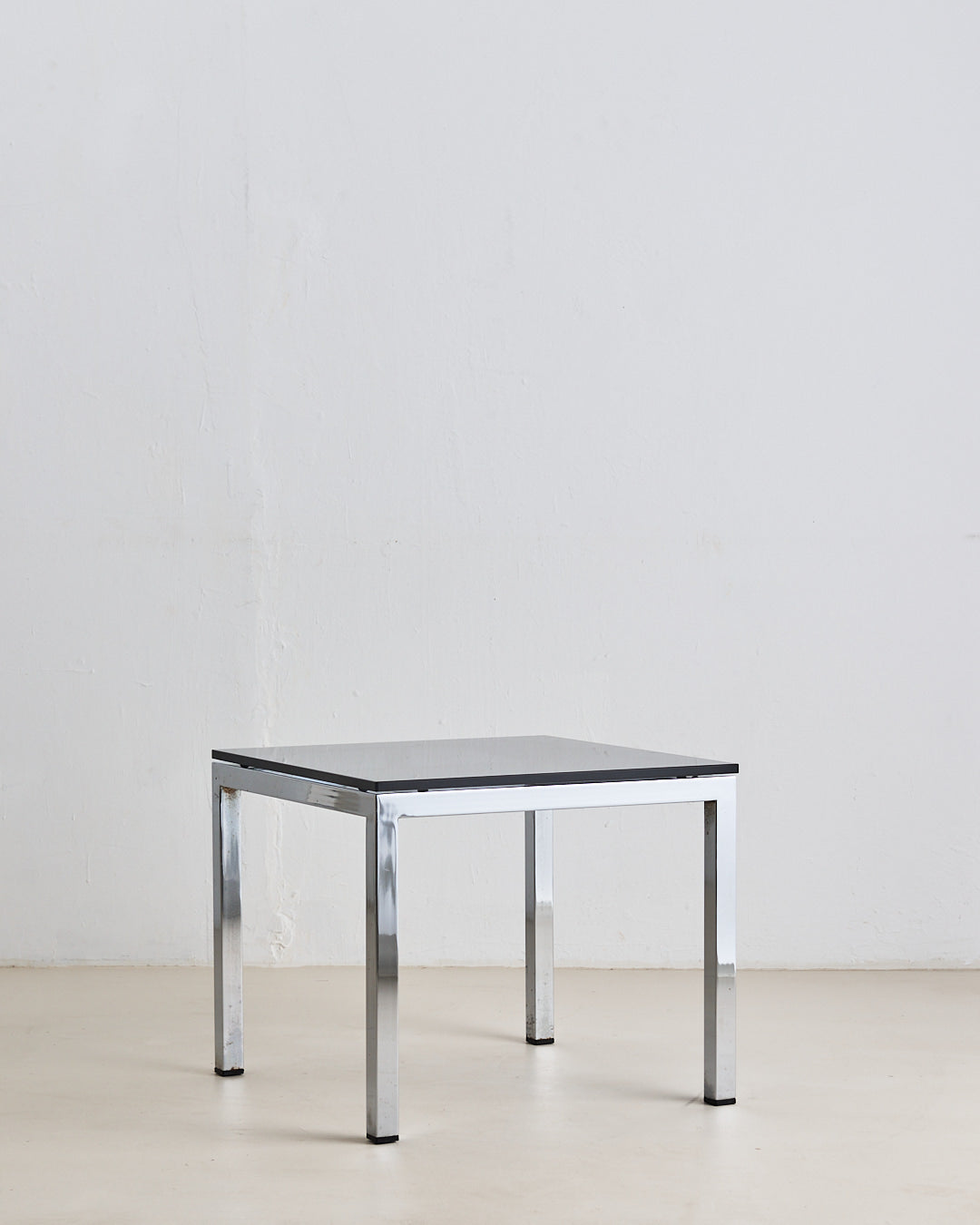 Chrome Sidetable (L)