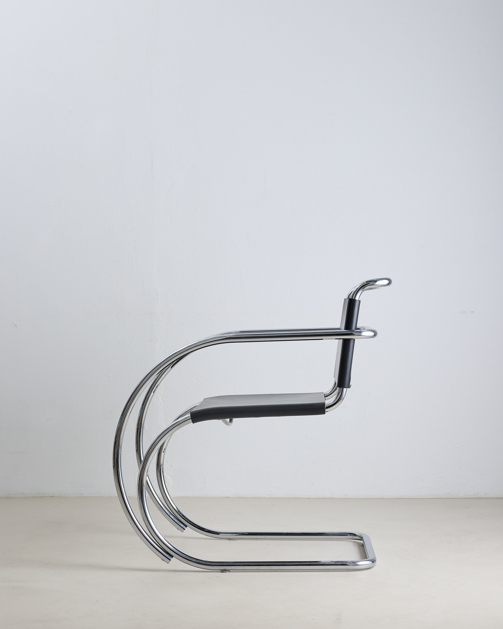 Knoll MR20 by Ludwig Mies van der Rohe