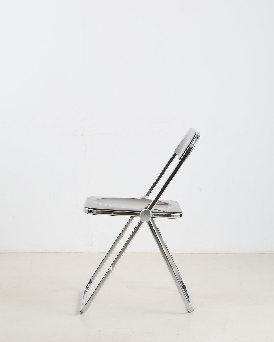 Plia Chair By Anonima Castelli – kioskio.ch