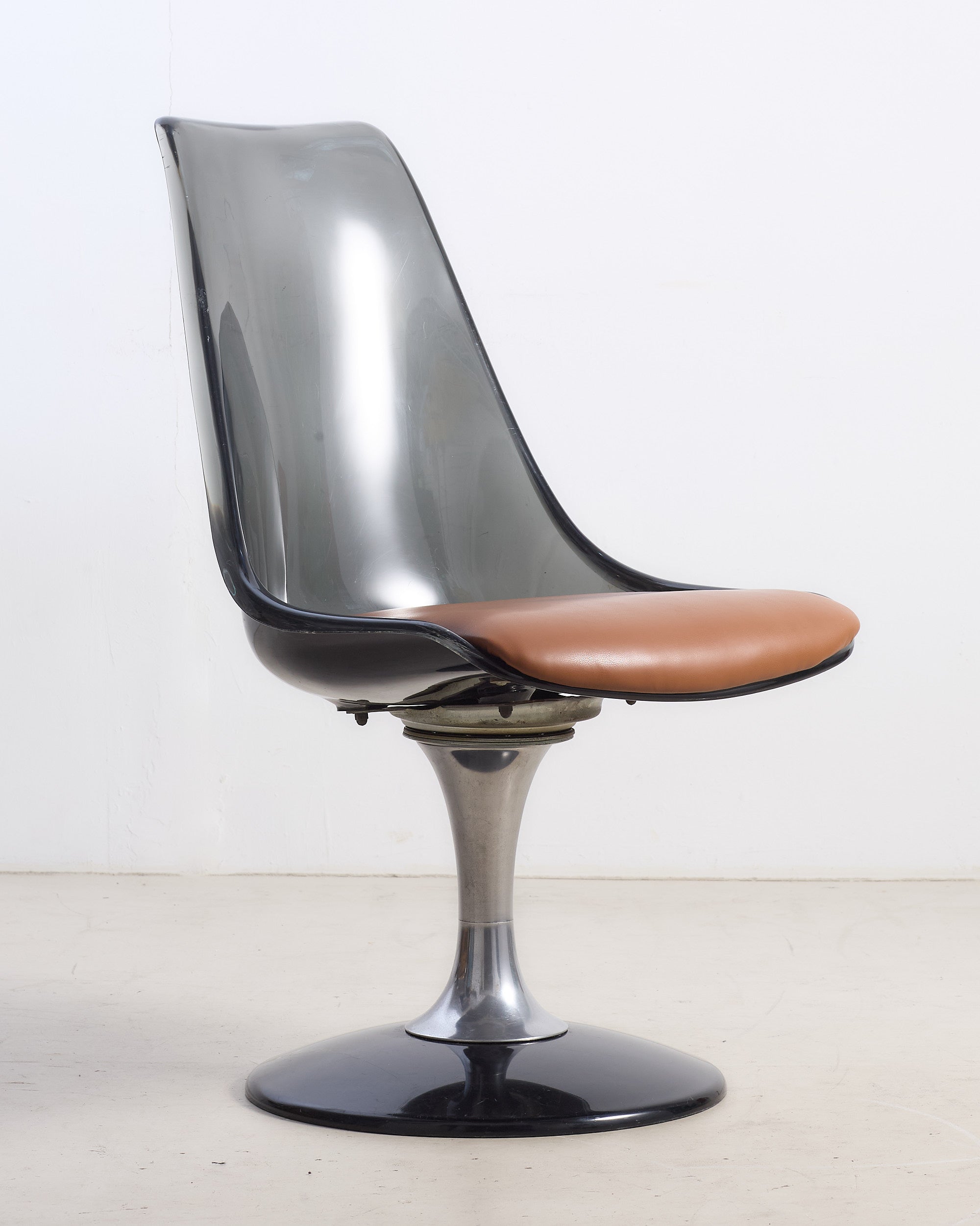 Tulip Chair By Vladimir Kagan For Chromecraft
