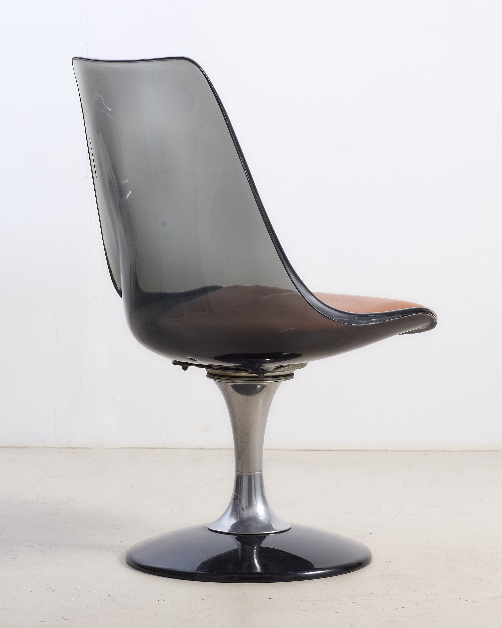 Tulip Chair By Vladimir Kagan For Chromecraft