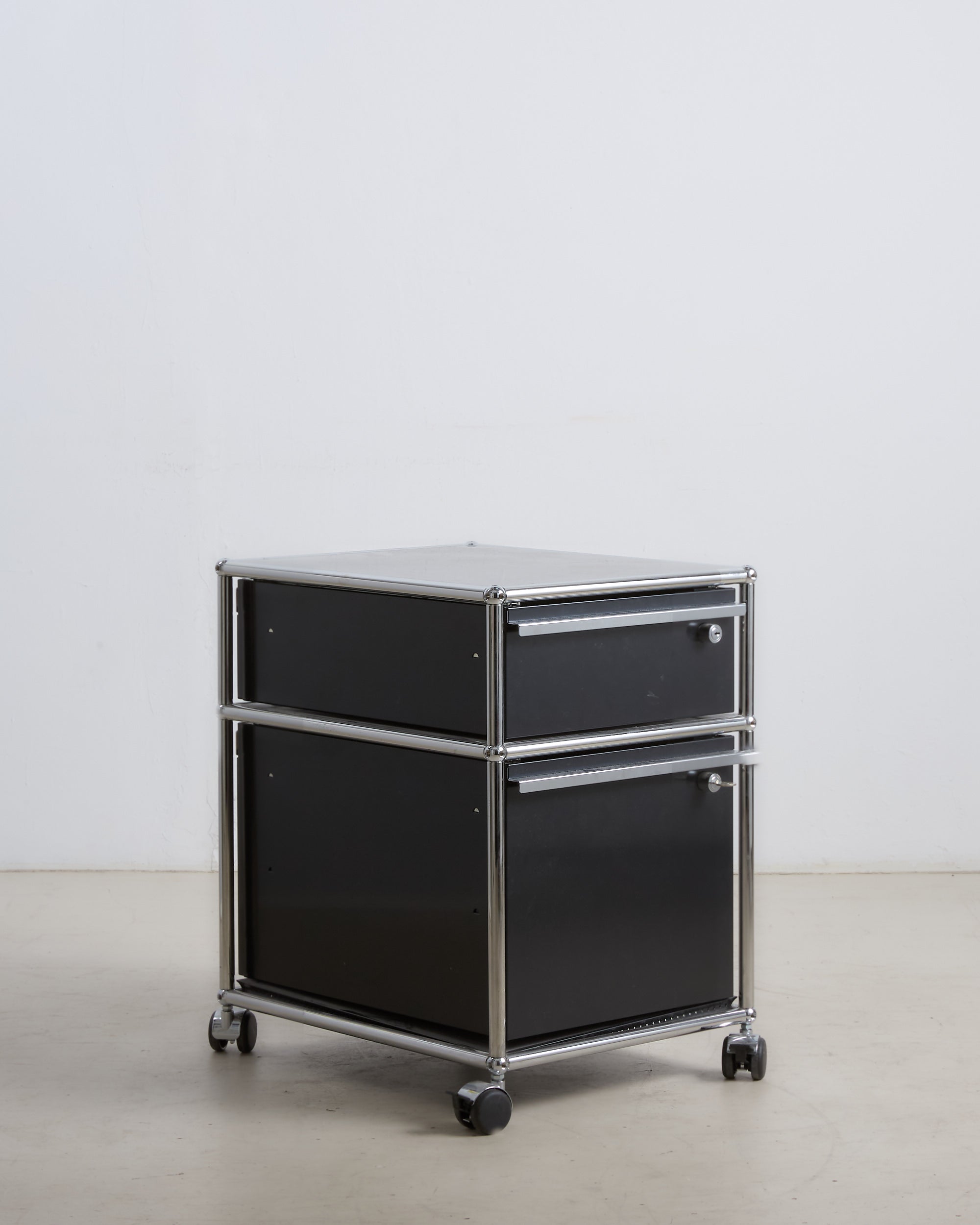 USM Haller Trolley