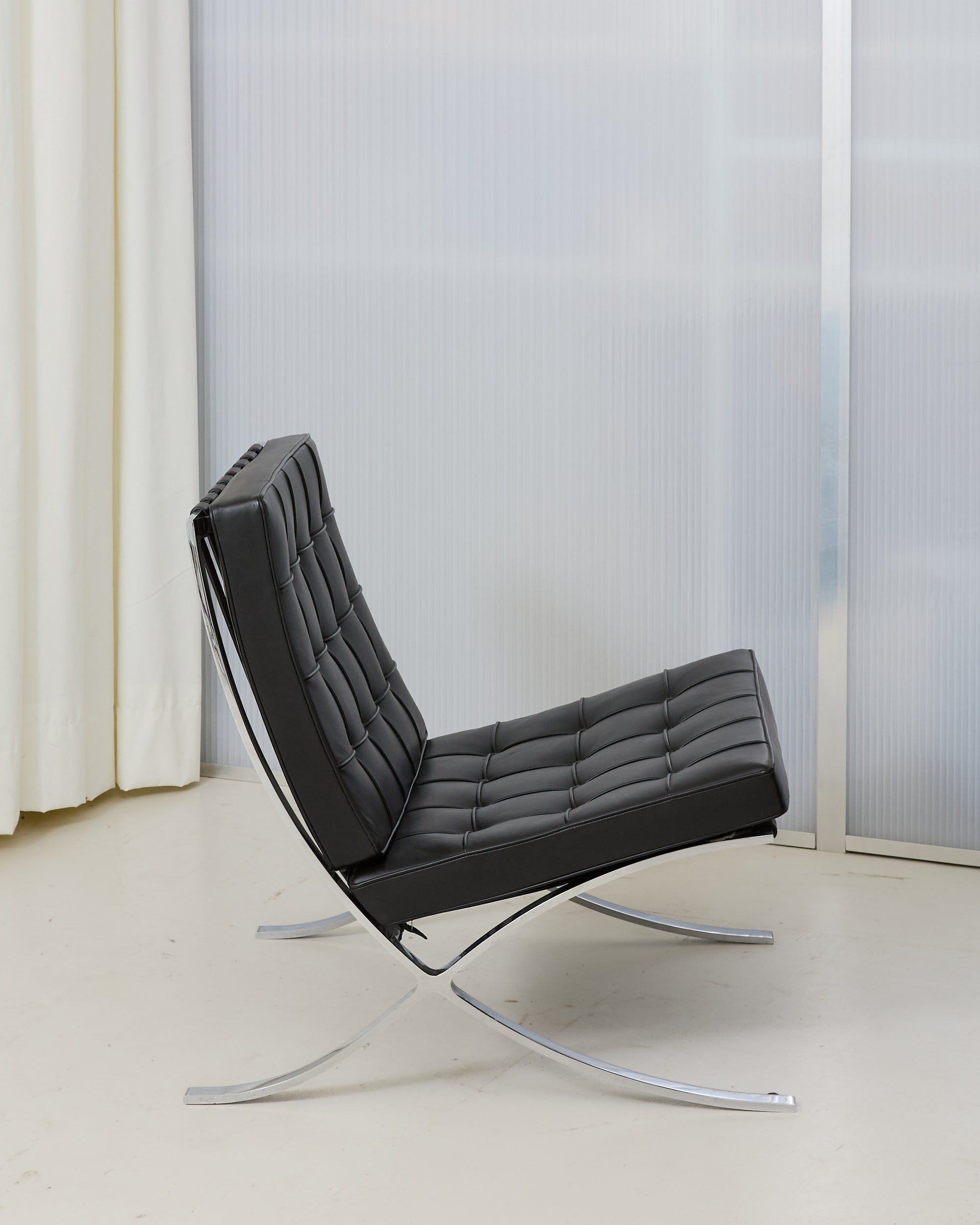Knoll International Barcelona Chair
