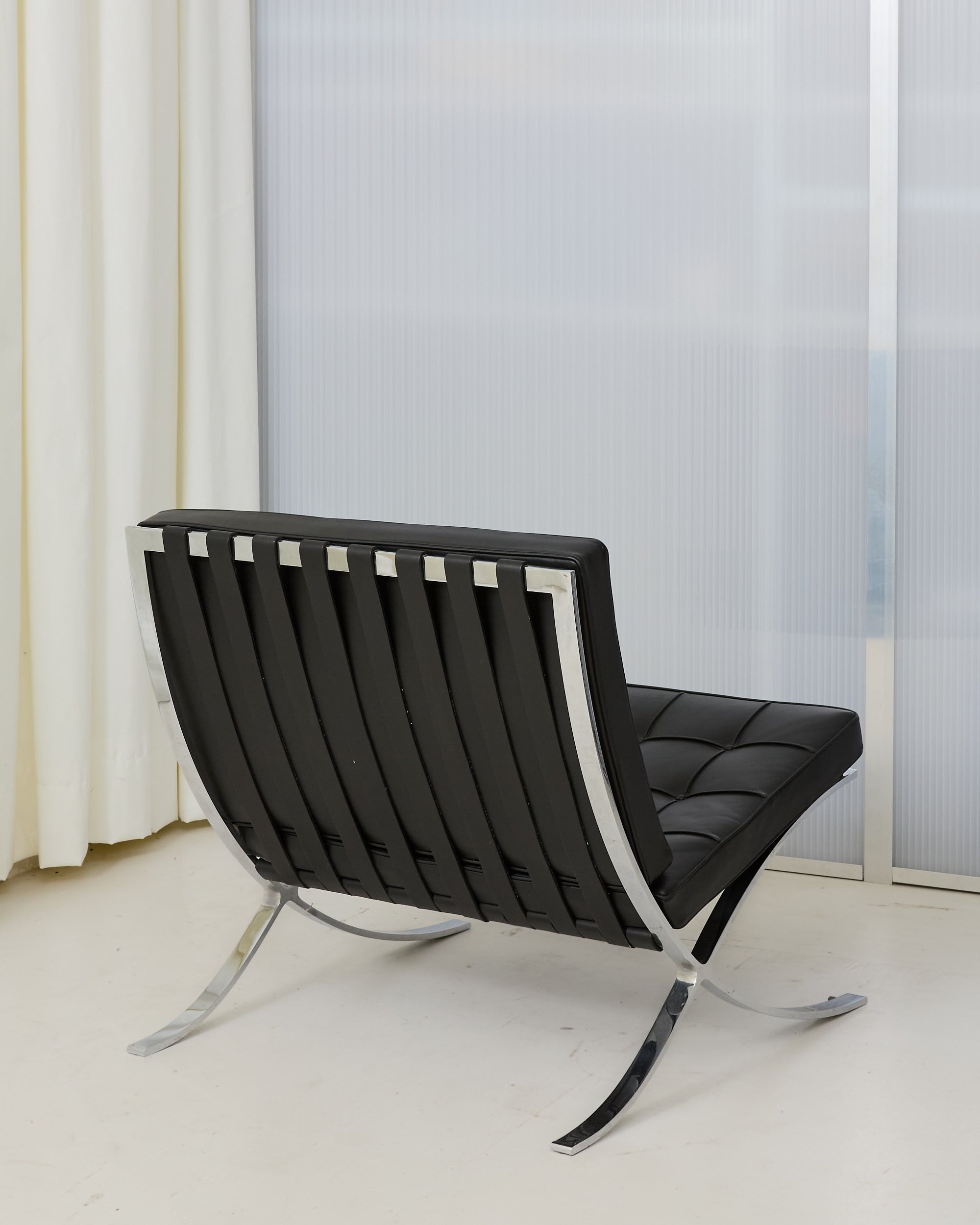 Knoll International Barcelona Chair