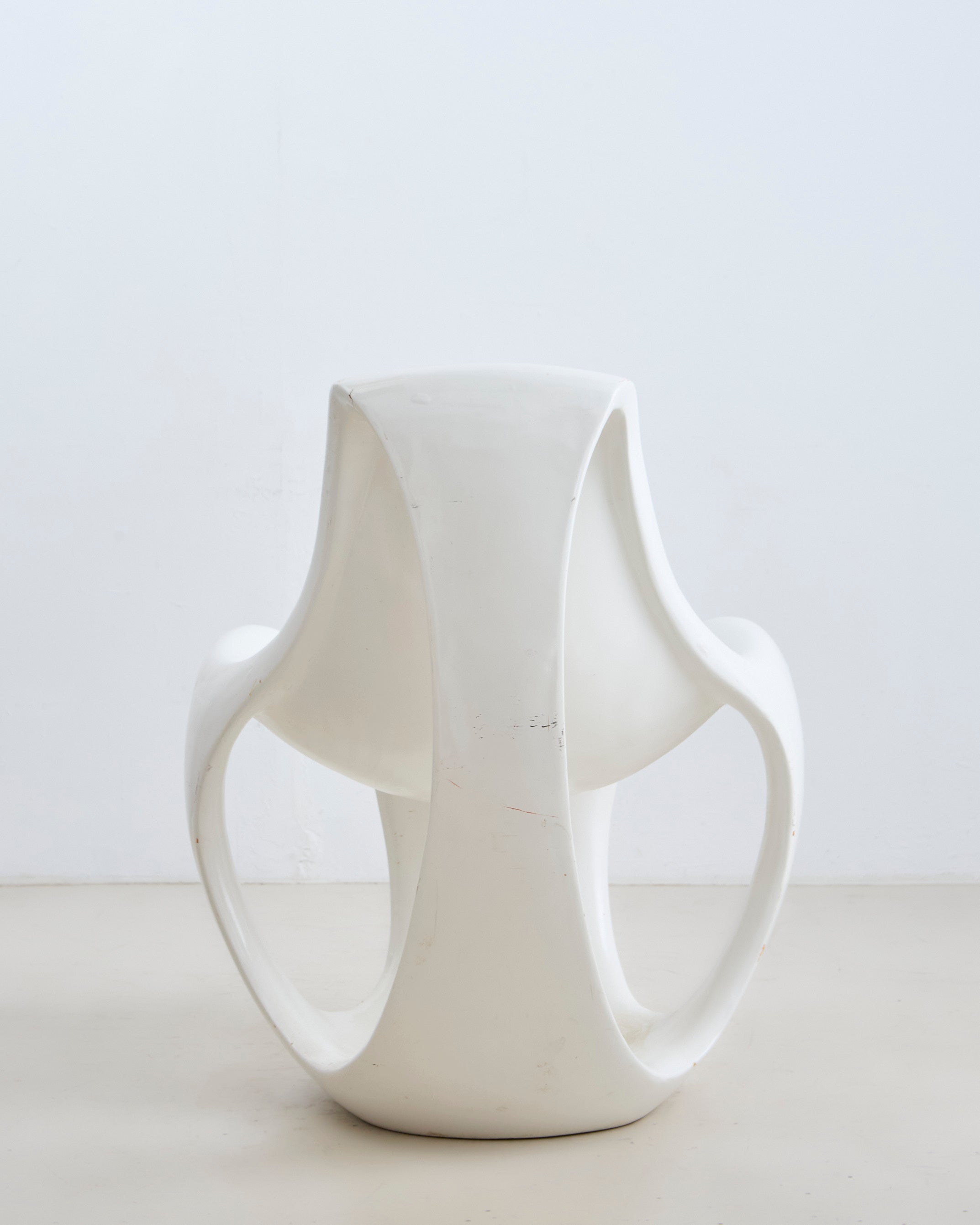 Biomorphic Albatros Chair