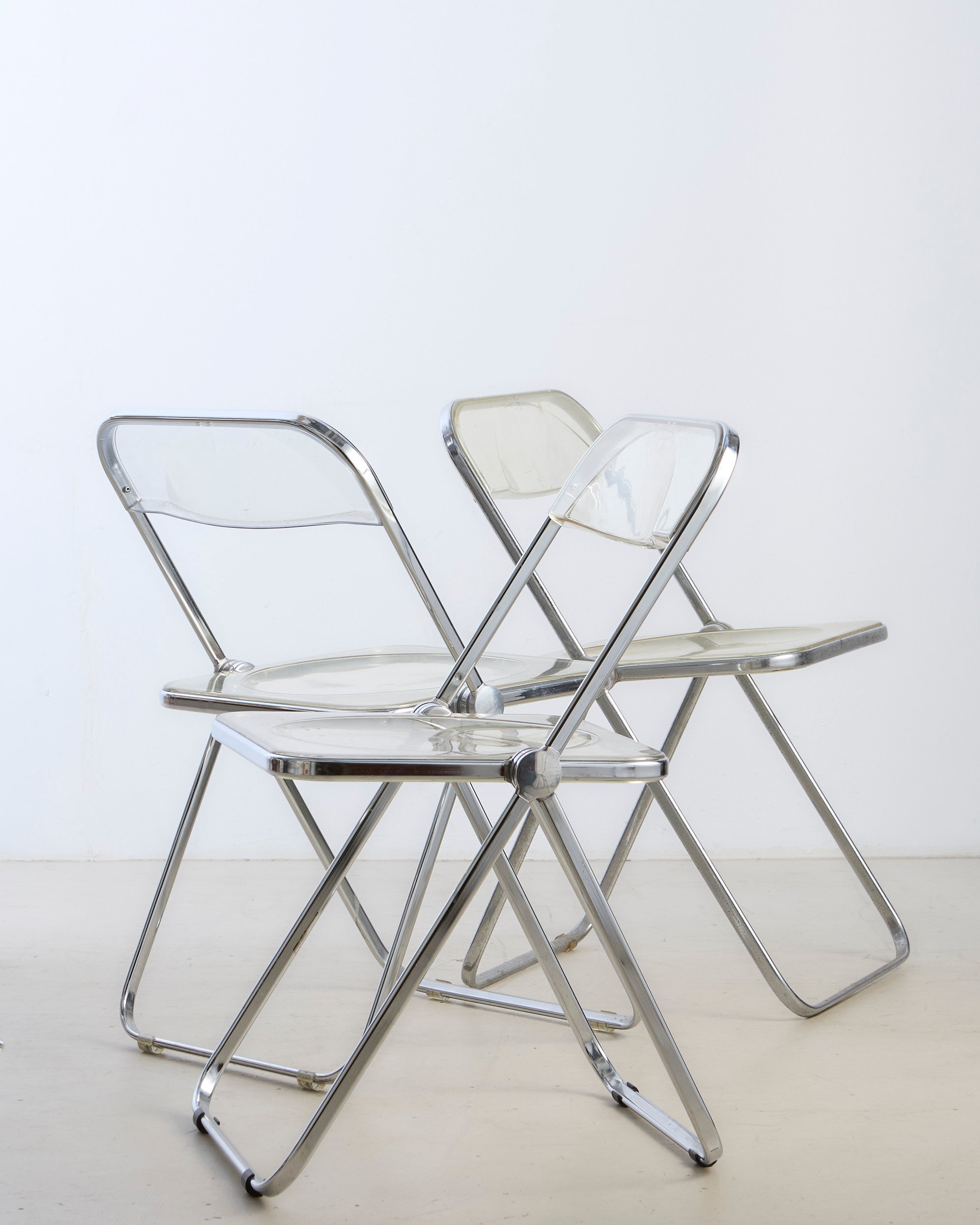 Plia Chair by Anonima Castelli – kioskio.ch