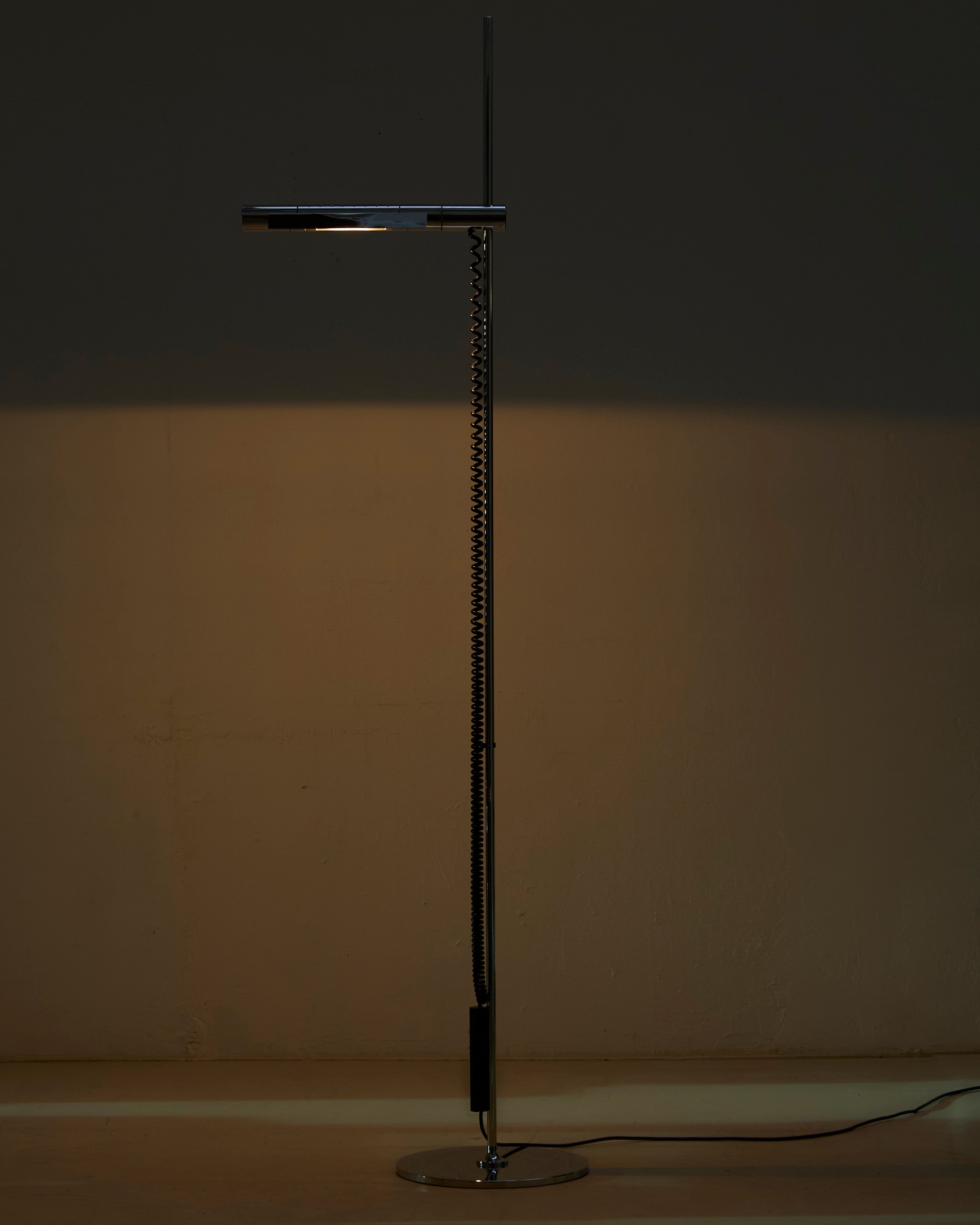 Halo S Floor Lamp By Baltensweiler