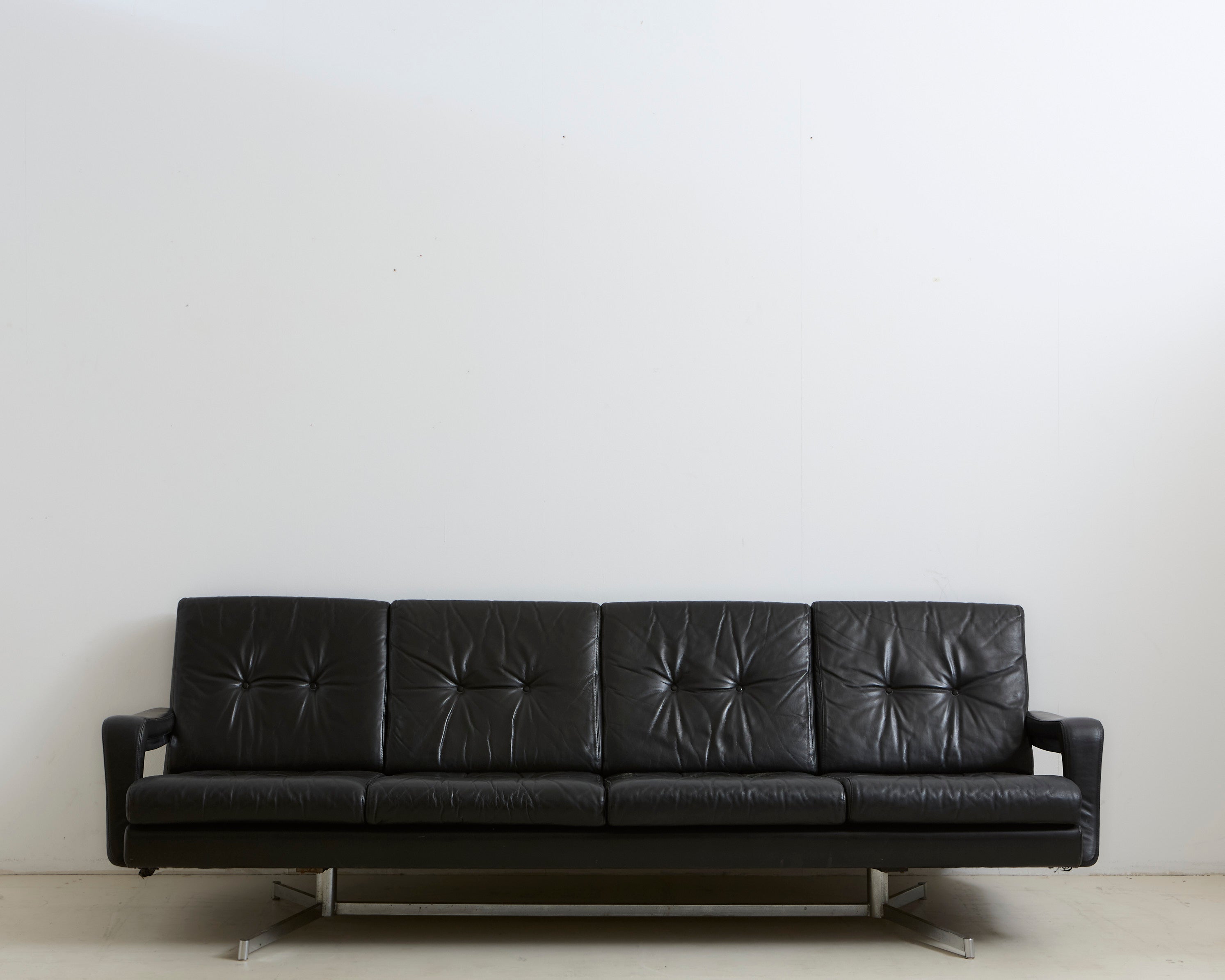 Vintage Leather Couch By Strässle