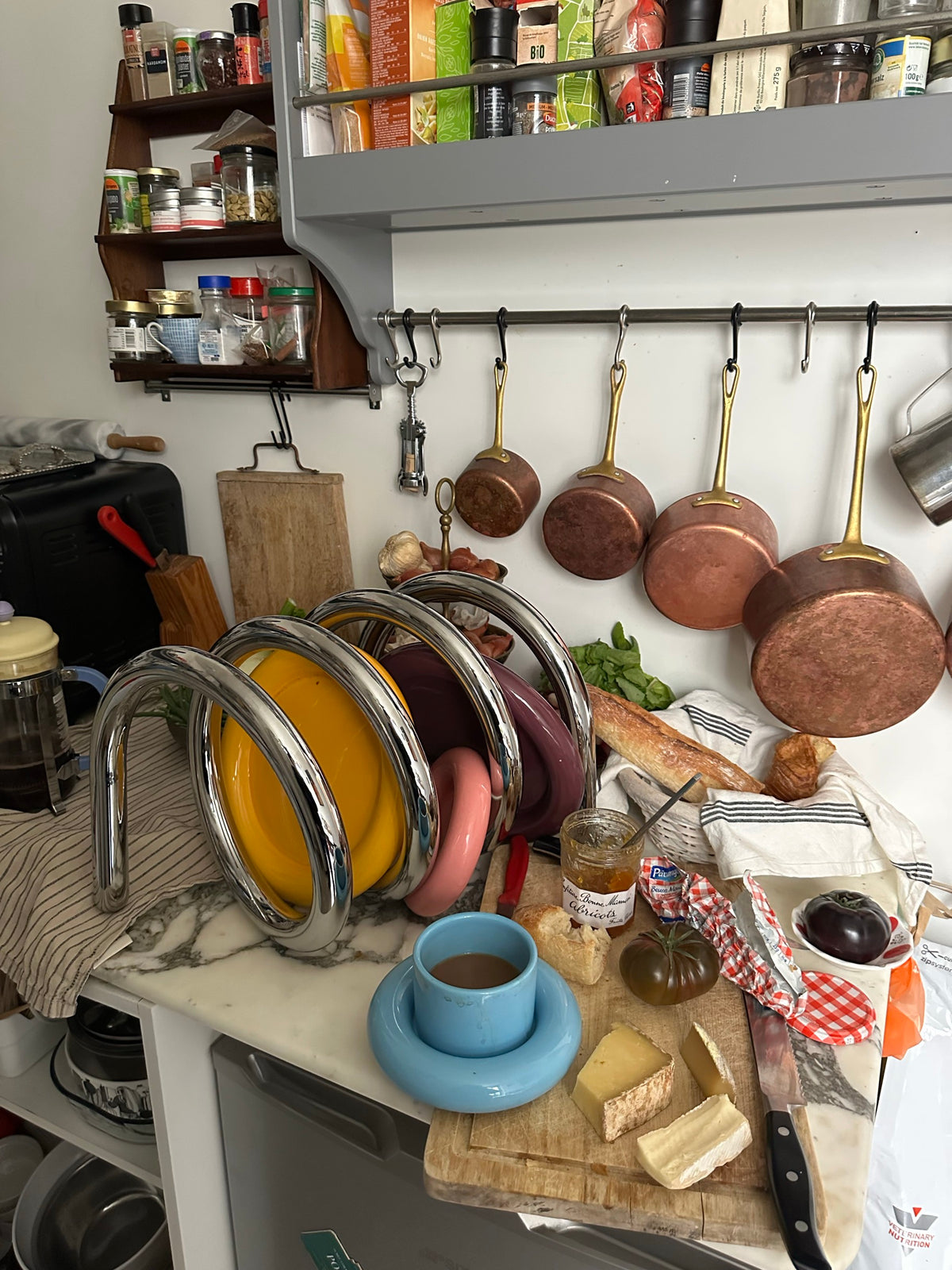 Spiral Stand