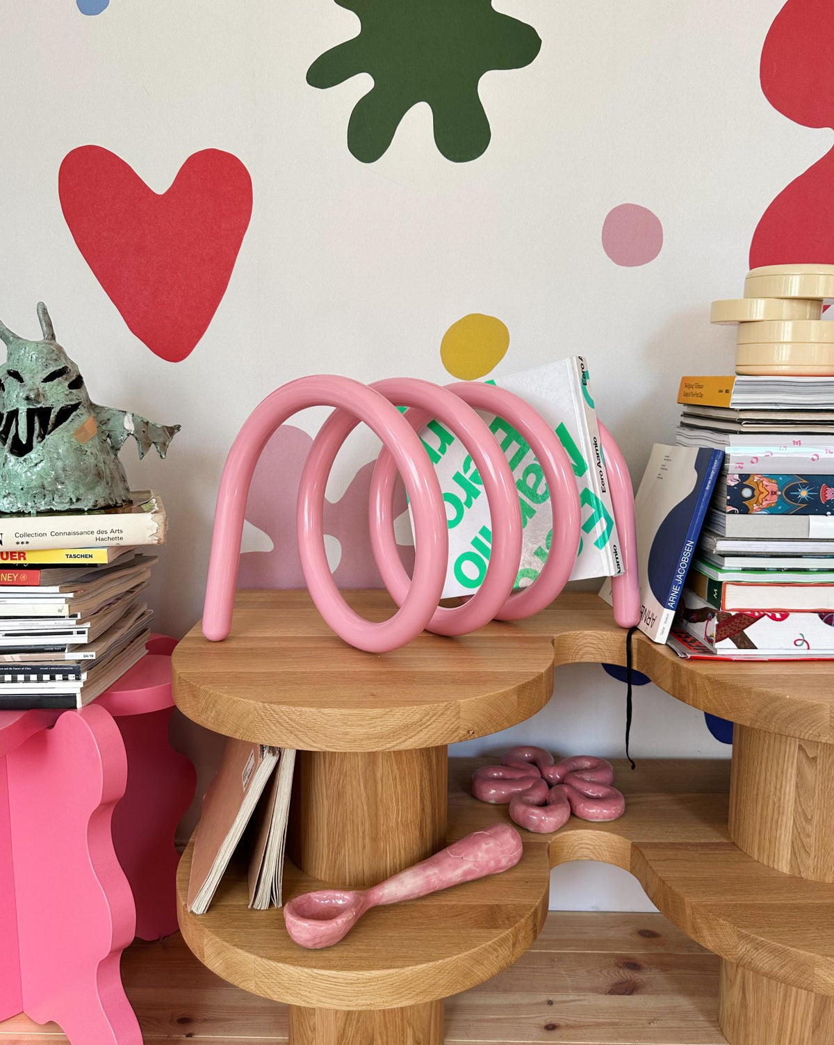 Spiral Stand